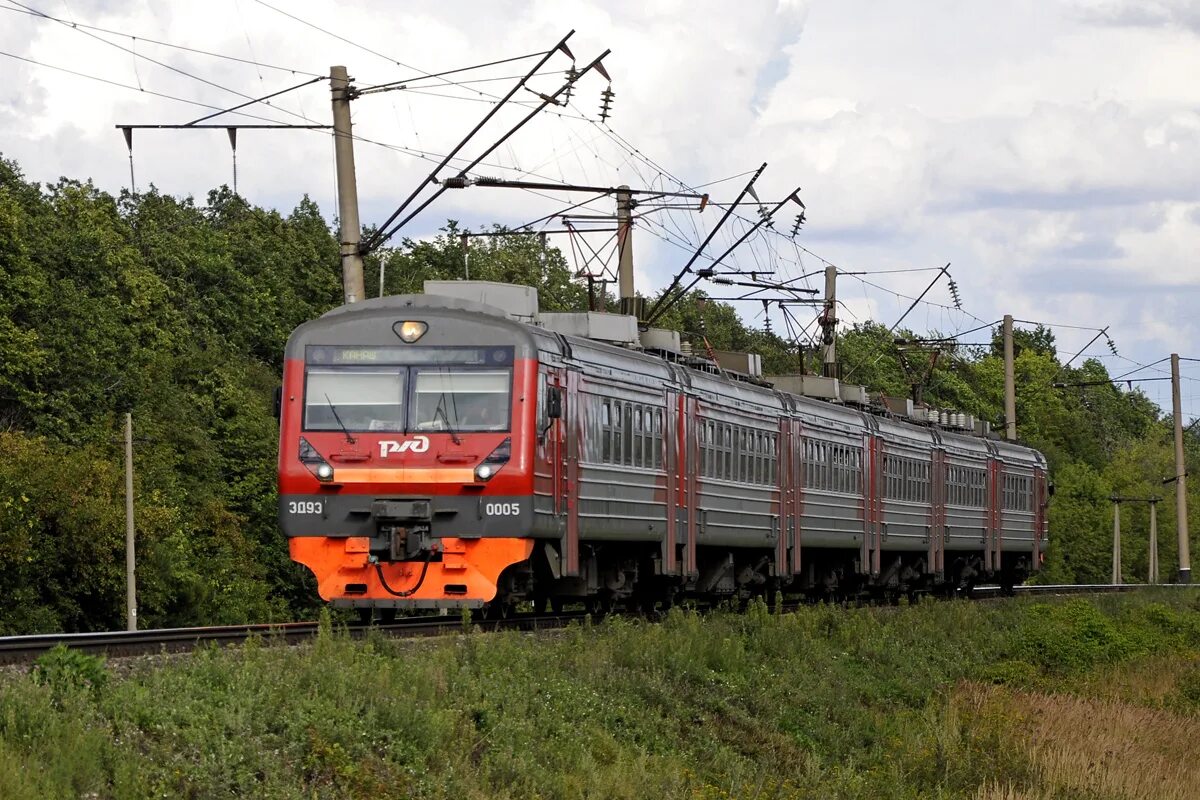 Станция зуевка кировская область. Эд4э 0001. Эд4э 0002. Эд4э 002. Э э ж э 4.