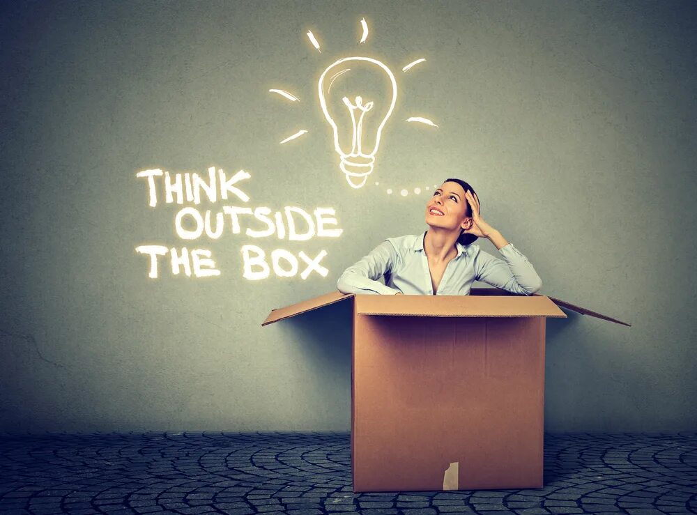 Looking out of the box. Out of the box мышление. think outside the box. thinking outside the box. мысли вне коробки.