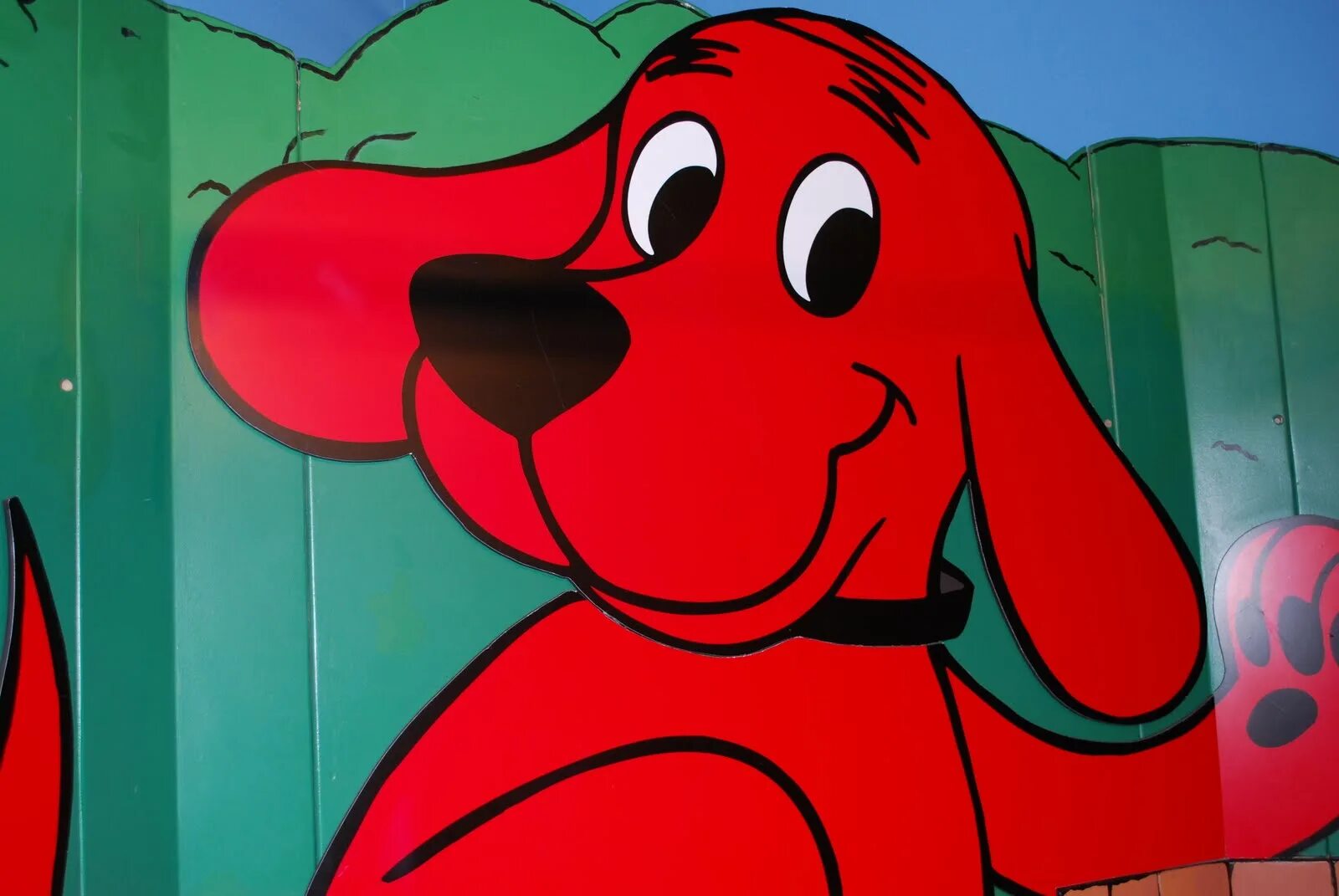 Клиффорд собака. Clifford the big red dog 2021. Включи большой красный пес клиффорд. Красный пес. Красный пёс клиффорд.