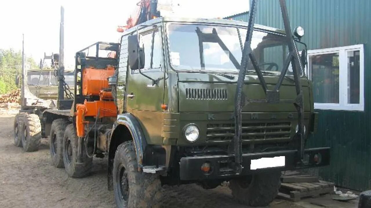 Купить камаз 4310 на авито. КАМАЗ 4310 С роспуском. КАМАЗ 4310 сортиментовоз. Урал 4310 лесовоз. КАМАЗ 4310 лесовоз.