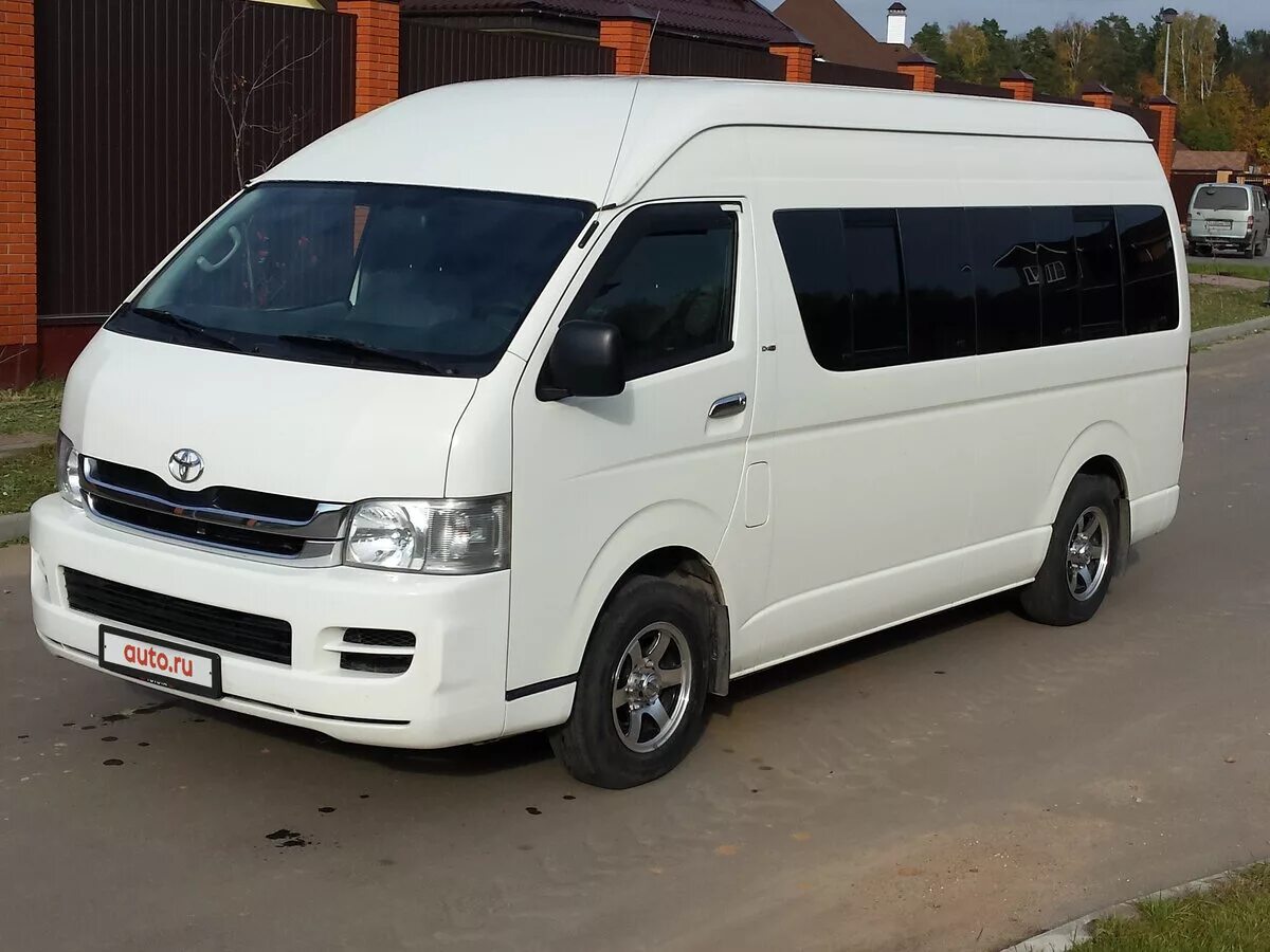 Купить микроавтобус бу недорого. Toyota Hiace h200. Toyota Hiace h200 микроавтобус. Hiace 5 (h200). Тойота Hiace.h200мт151.