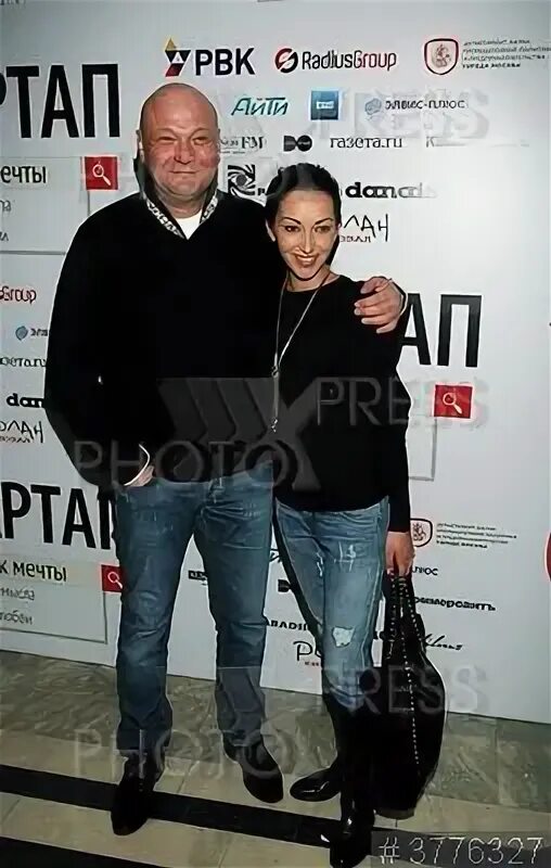 яна поплавская и сергей гинзбург. сергей гинзбург и ольга виниченко. жена гинзбурга. сергей гинзбург с супругой анастасией. сергей гинзбург и лика мансурова.