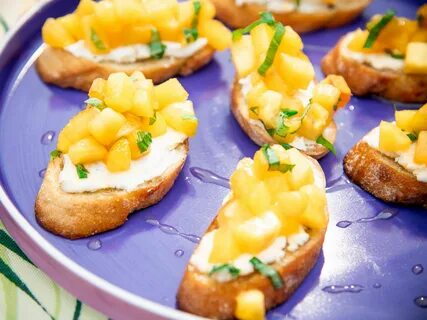 Персики с сыром