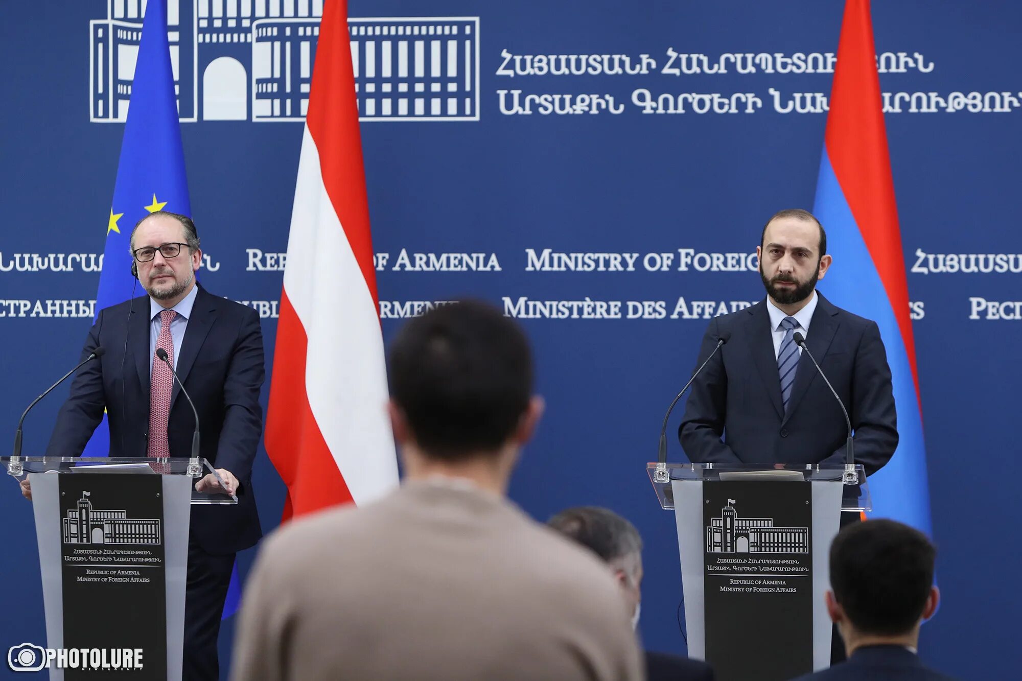 Армения участвует. Третьем Анталийском дипломатическом форуме. Рубинян на III дипломатического форума в Анталье. Рубинян и Гаджиев на III дипломатического форума в Анталье.