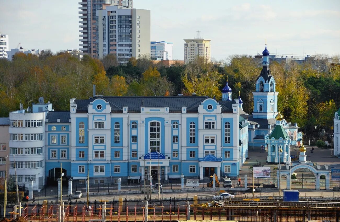 екатеринбургская митрополия вид с улицы репина. храм иоанна предтечи екатеринбург. епархиальное управление екатеринбург. епархия репина. ивановская церковь екатеринбург.