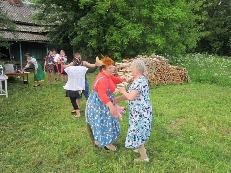 День деревни иваны. Праздник на деревенской улице. День деревни. Сыбайкасинская оош на зарнице ,2024 год. Гафостров карелия.