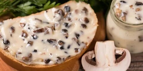 Грибы с молоком и сыром
