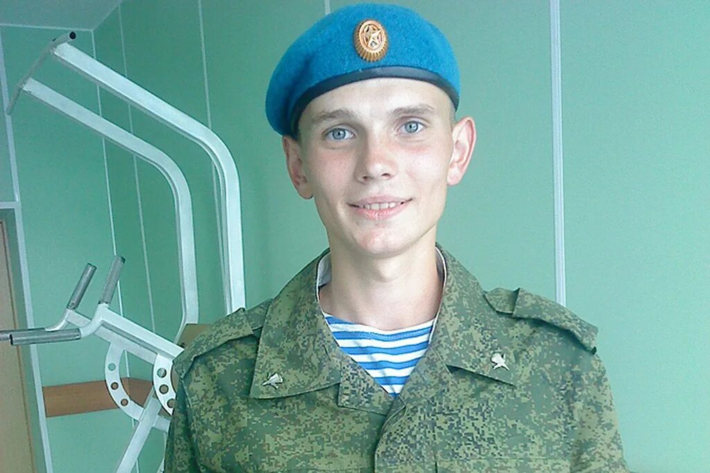 Военный призыв. Призыв в армию. Найти срочника. Рядовой российской армии. Солдат российской армии.