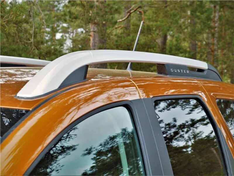 731126758r. Крыша duster. Крыша duster. Снятие рейлингов рено дастер. Крыша duster.