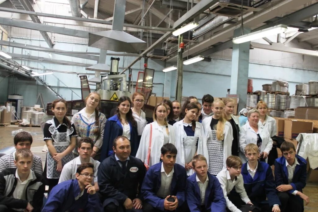 голицыно вакансии свежие для женщин. вей барахолка ишим. сотрудники супермаркета. работники магазина. продавец в булочной.