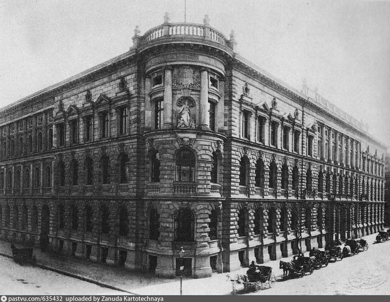 Имперский банк в Германии 1871. Дойче банк 19 век. Центральный банк Германии Рейхсбанк. Банки Германия 20 век.