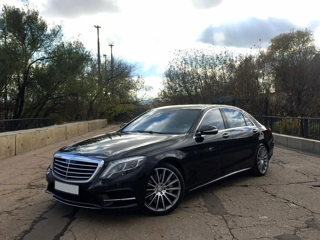 Авито s класс. Mercedes s500 w222. Мерседес s500 222. Мерседес s222 черный. Мерседес 222 s класс черный.