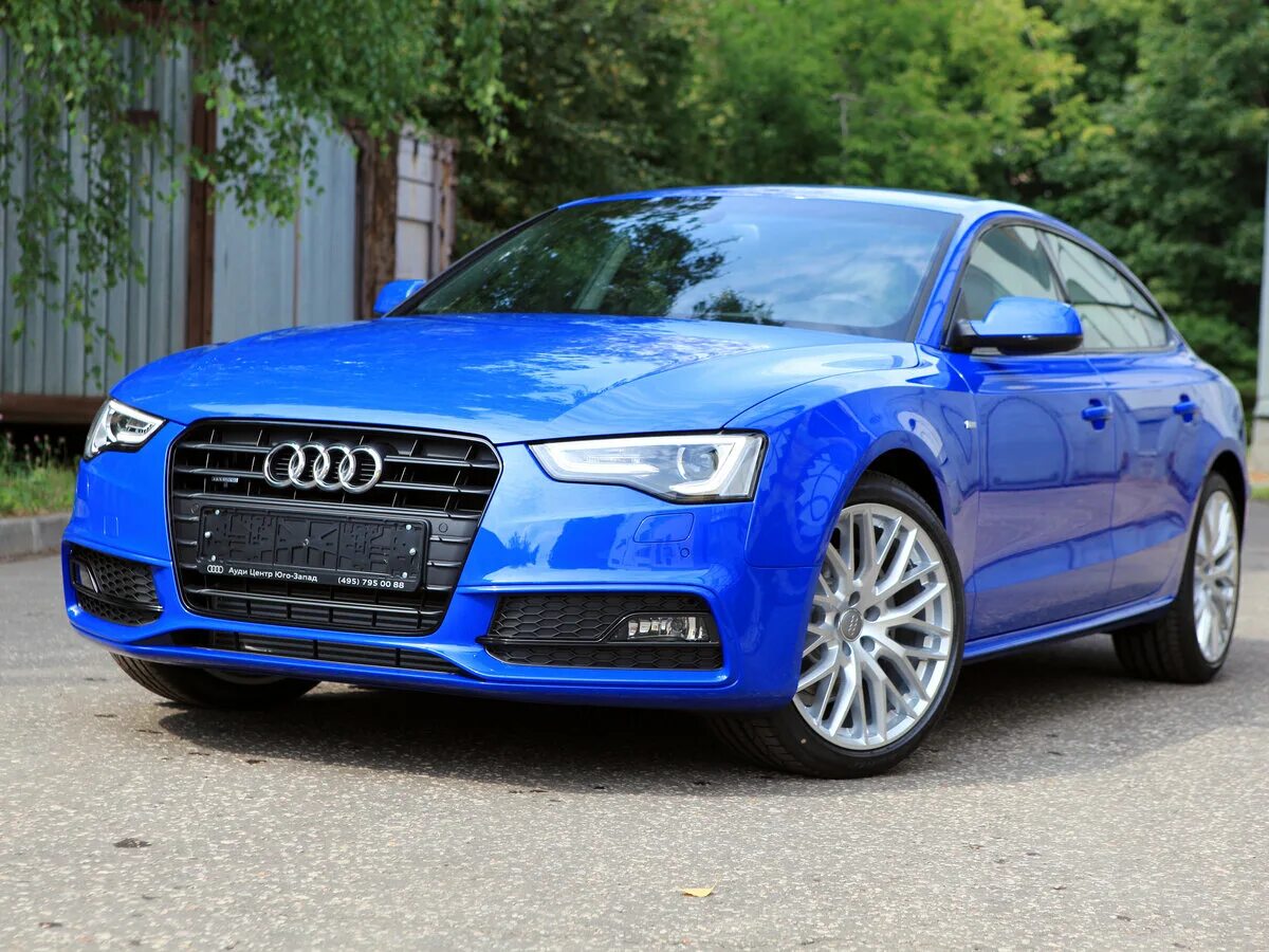 А6 синий. Audi a5 синяя. Audi s5 синяя. Ауди а6 синяя. Ауди а5 темно синяя.