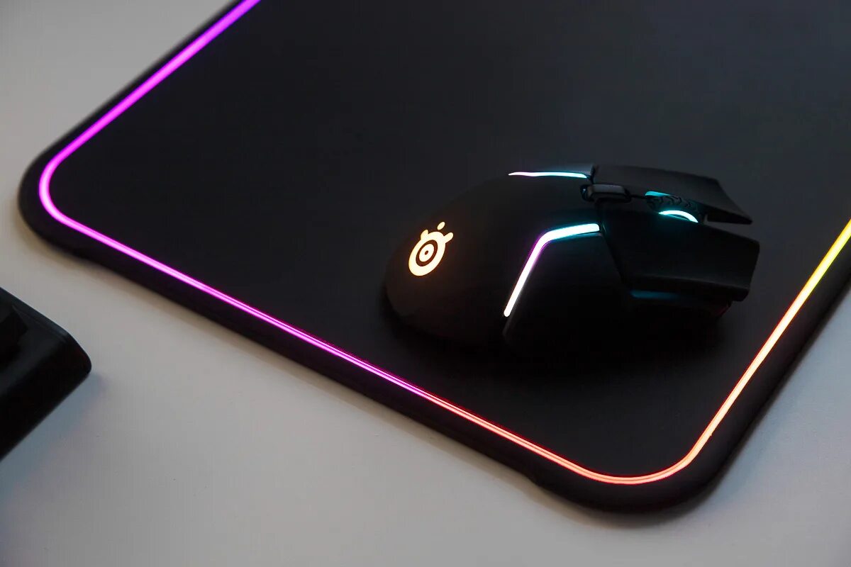 Steelseries rival 600 коробка. Steelseries 650 wireless подсветка варианты. Steelseries 650 wireless. Софт steelseries riva 650. Steelseries 650.
