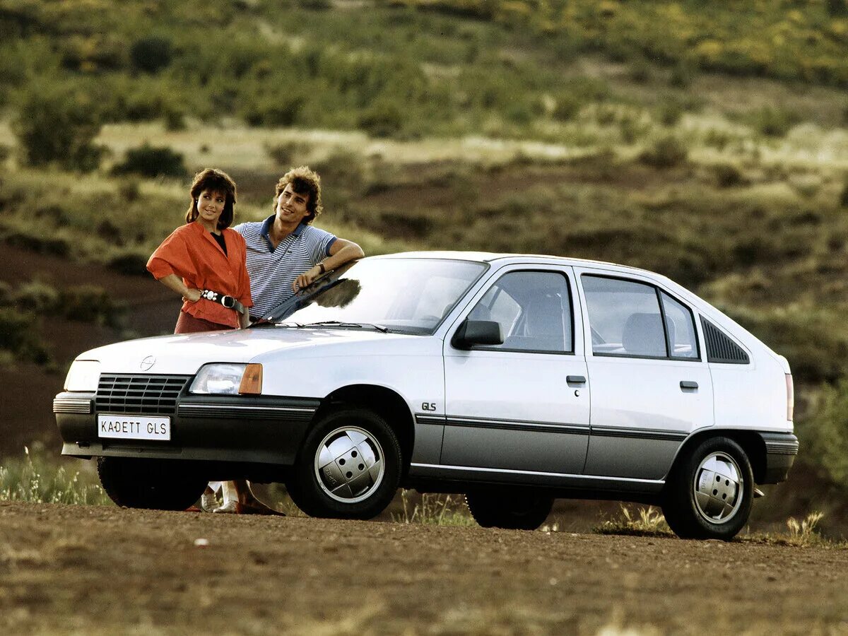 Opel Kadett 1984. Opel Kadett e. Opel Kadett e хэтчбек 1984-. Opel Kadett 1985.