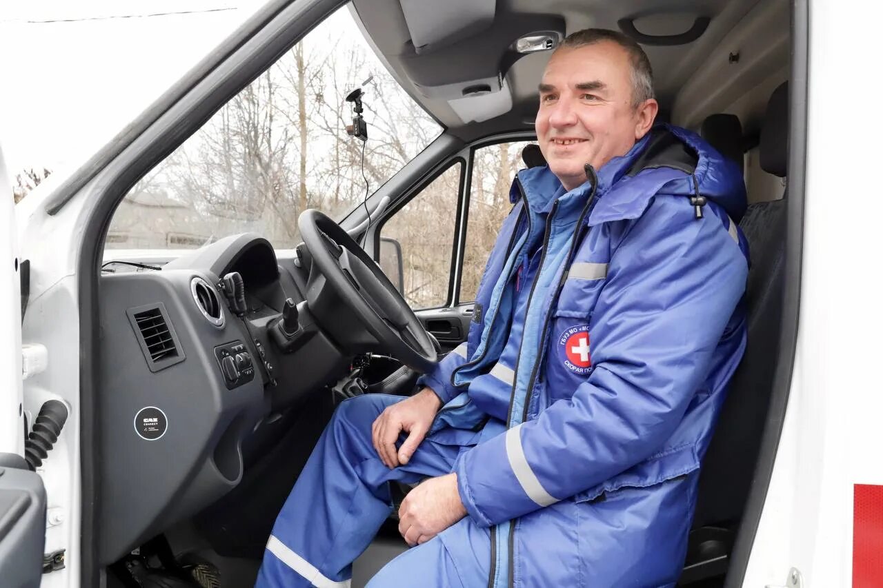 Водителям скорой помощи повысят зарплату. Водитель скорой помощи вакансии СПБ зарплата. Водители скорой помощи требуют повышения зарплаты. Водители скорой помощи просят Путина увеличить им зарплаты.