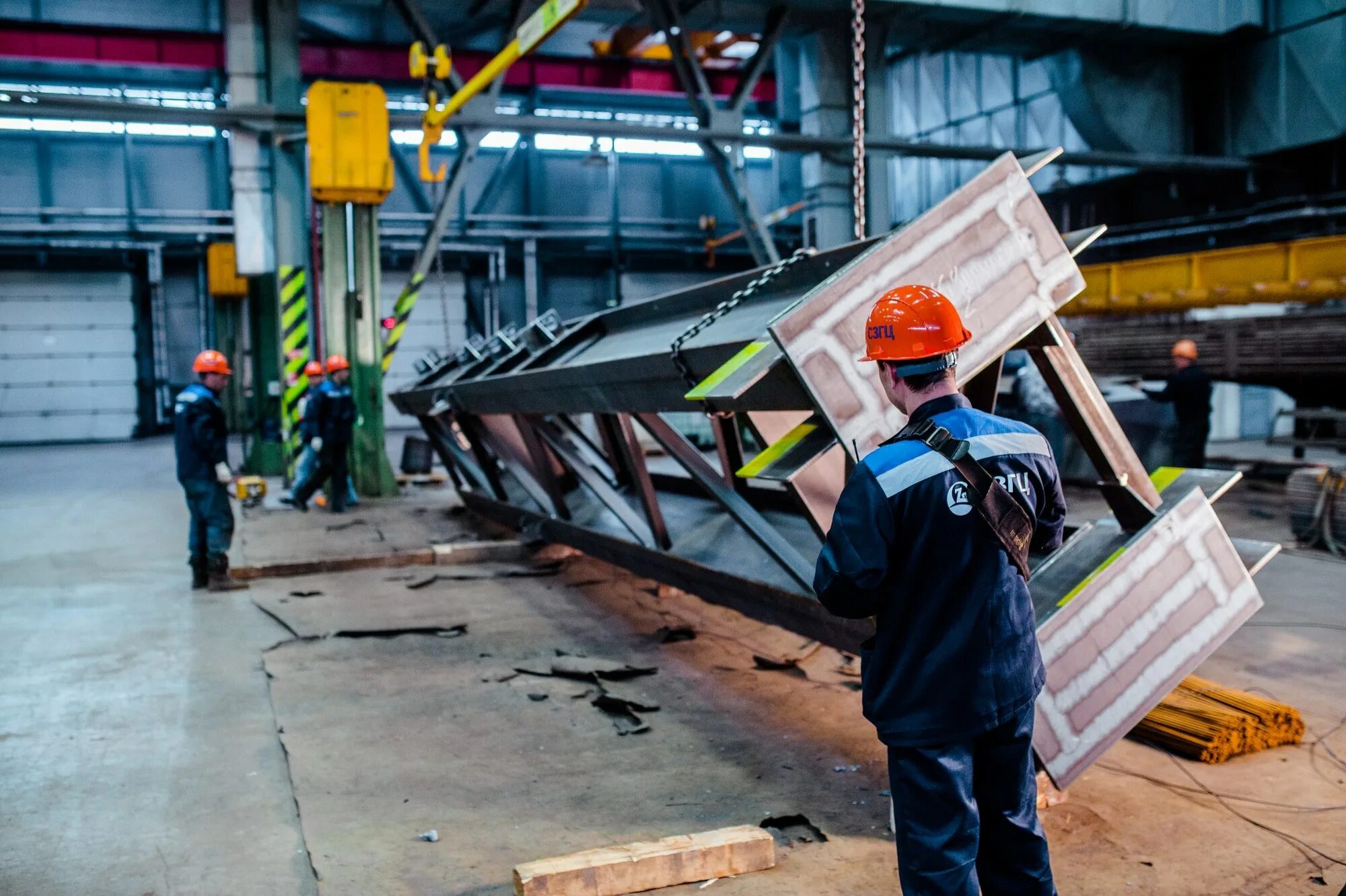 Директор кузнецкие ферросплавы новокузнецк. Ивушкин анатолий алексеевич новокузнецк. Склад перекресток в софьино. Ооо сибэлектро новокузнецк. Ерунаковская шахта новокузнецк.