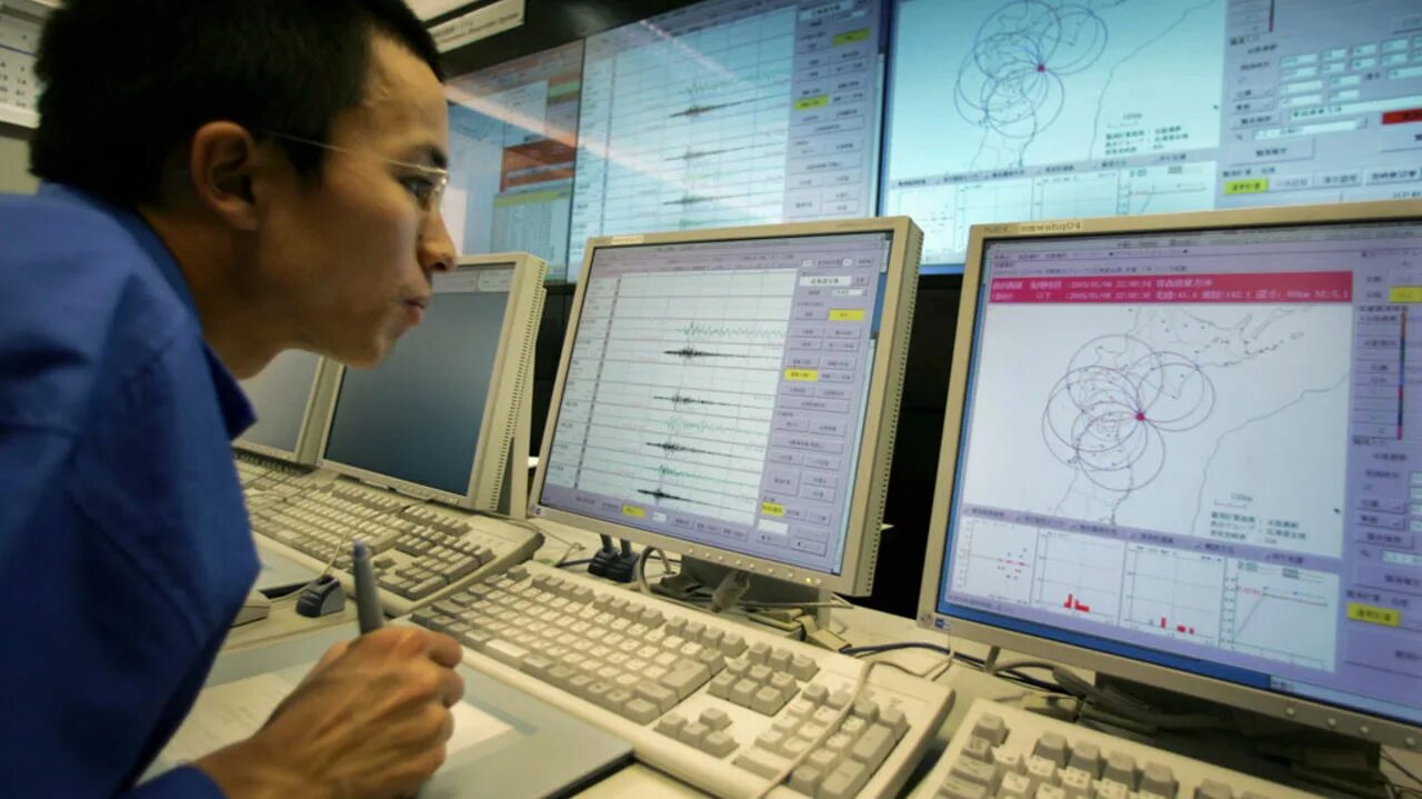 Изучение землетрясений. Землетрясение 7 баллов последствия. Институт землетрясений. Зоны сейсмичности. Институт землетрясений.