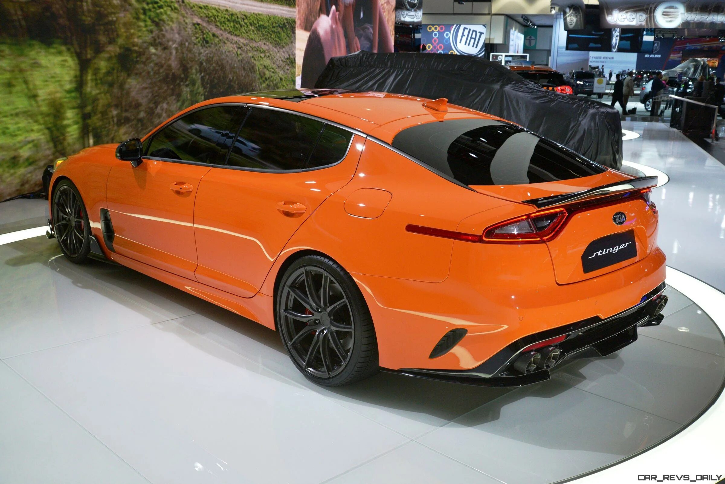 Kia Stinger gt2. Киа Стингер 2022 оранжевый. Киа Стингер gt оранжевый. Kia Stinger 2023.