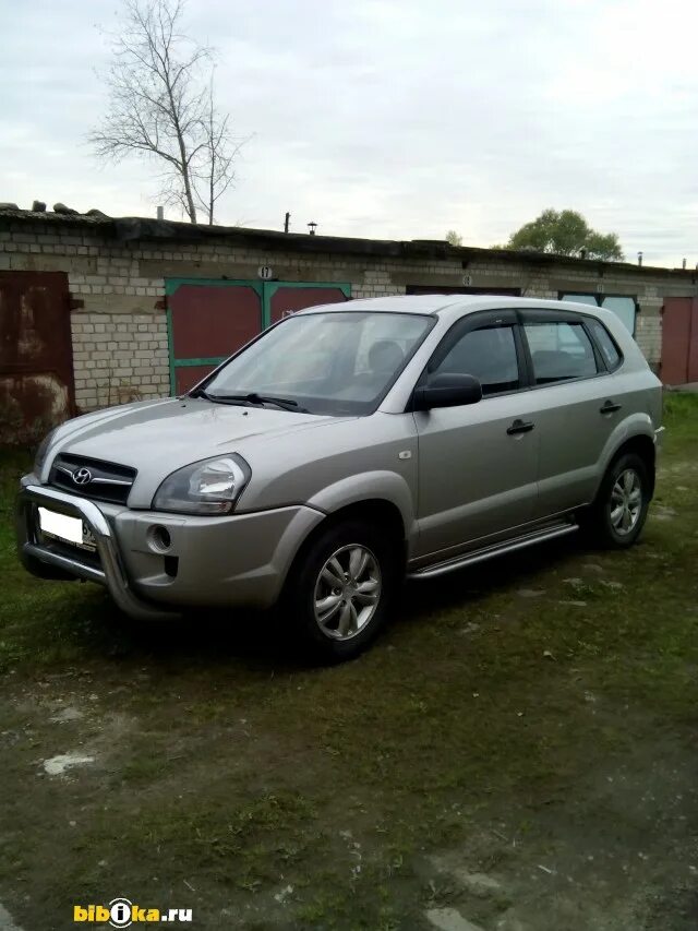 Хундай туксон 2008 2. Хундай туксон 2008 2. Габариты туксон 2008. Hyundai tucson tl мокрый асфальт. Характеристика хундай туксон год выпуска 2008.