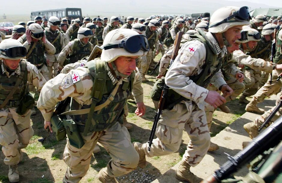 Грузия ирак. Грузинские войска в Ираке. Грузинский военный контингент в Ираке. Армия Грузии. Грузинская армия в Ираке.