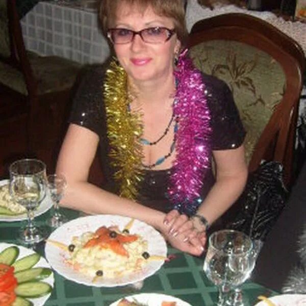 Мама великие луки
