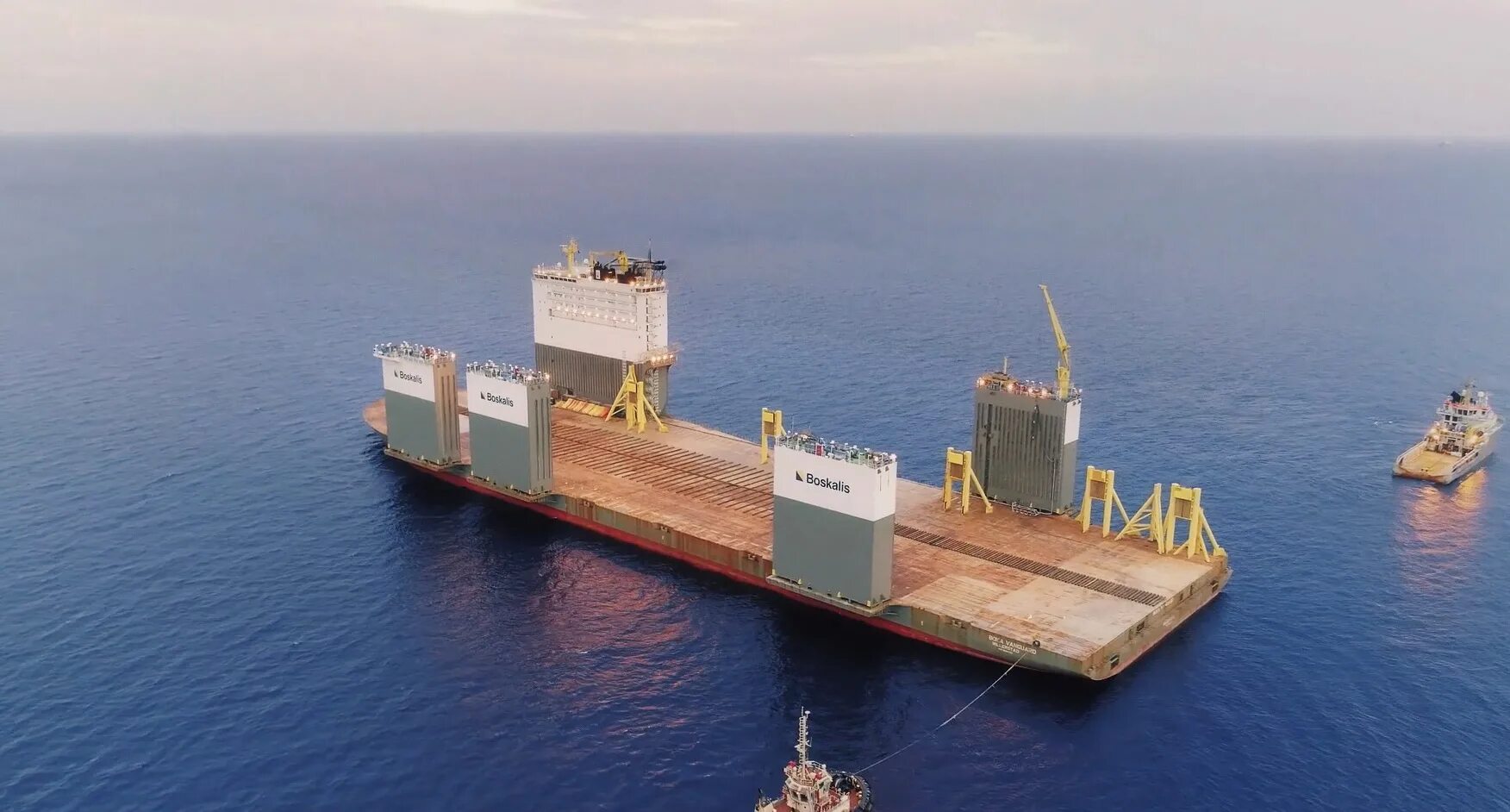 It has shipped out. Ру wants to order. Can you to send us the sample перевести на русский. Контейнеровоз 24000 teu. Algeciras судно.