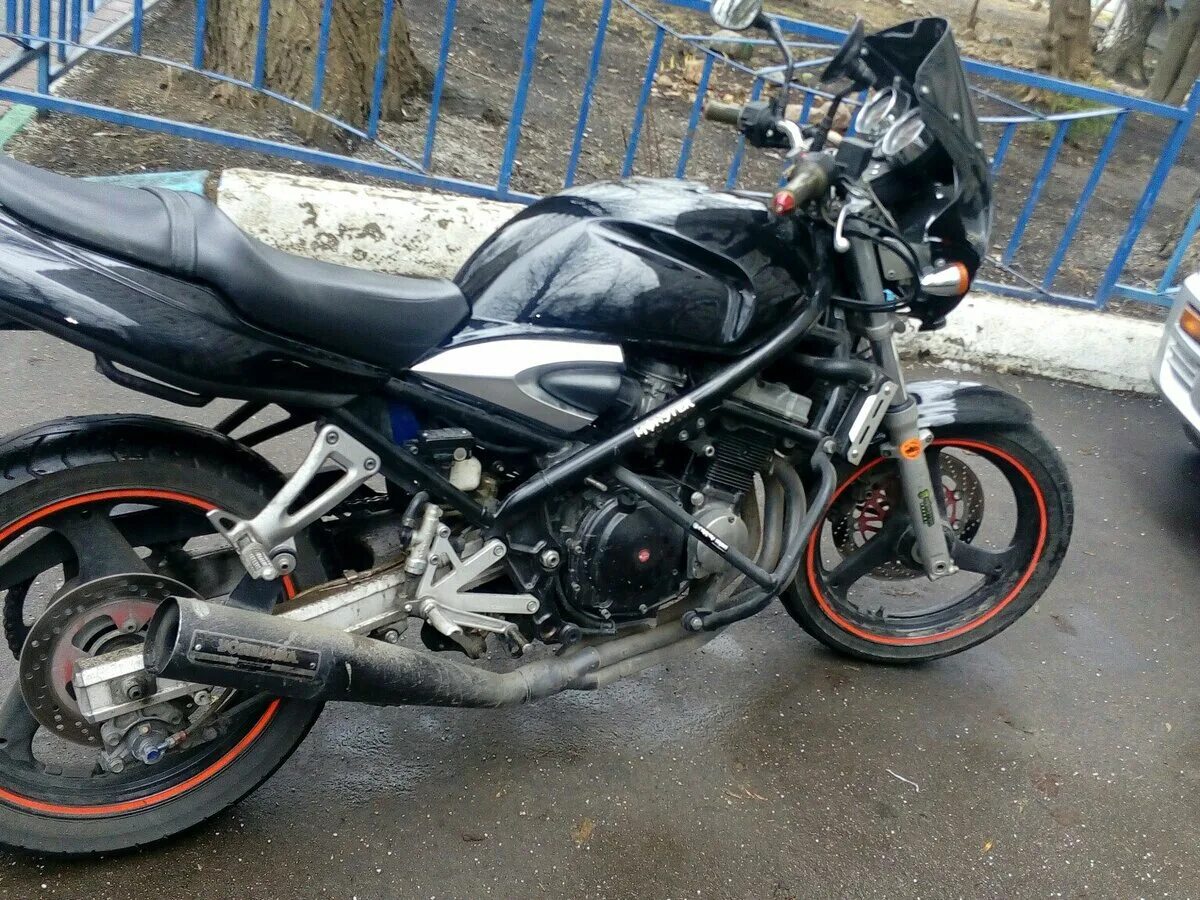 Сузуки бандит 250 купить. Suzuki GSF 250 Bandit. Suzuki Bandit 250 1996. Suzuki Bandit 1996 бак. Сузуки ДФ бандит 250 1996.