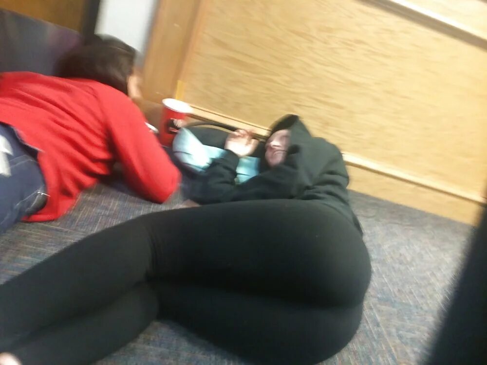 Sleeping thread. Sleeping creepshot. creepshots of sleeping. asleep creepshot. школьницы ups creepshots.