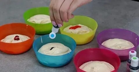 Для приготовления сахарной мастики применяется