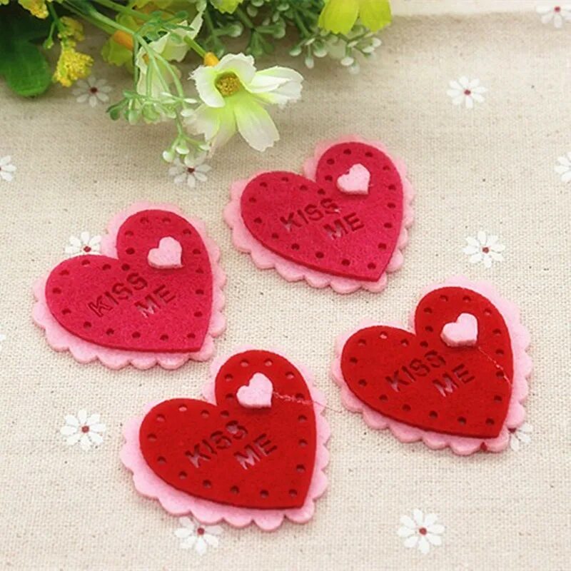 валентинки из фетра. сердце из фетра. простая валентинка из фетра. сердечки из фетра. сердечки из фетра.