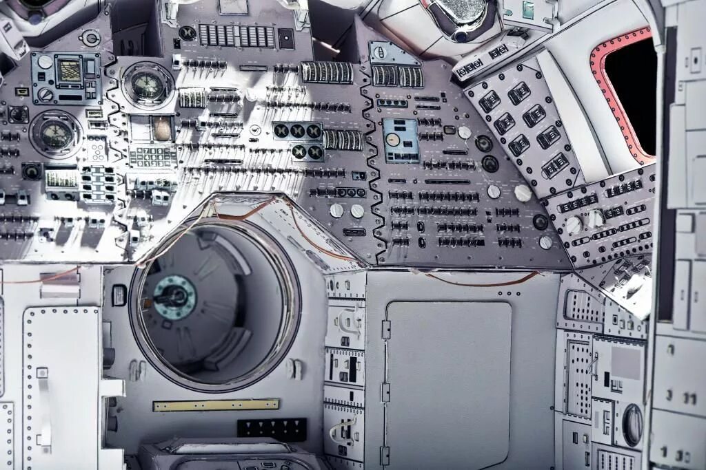 Где на компьютере space. Аполло 11 командный модуль. Кабина Apollo 11. Командный модуль Аполлон. Космический корабль внутри.