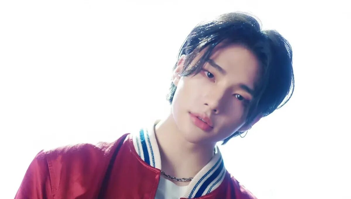 Прическа хенджина 2024 Pin on Hyunjin