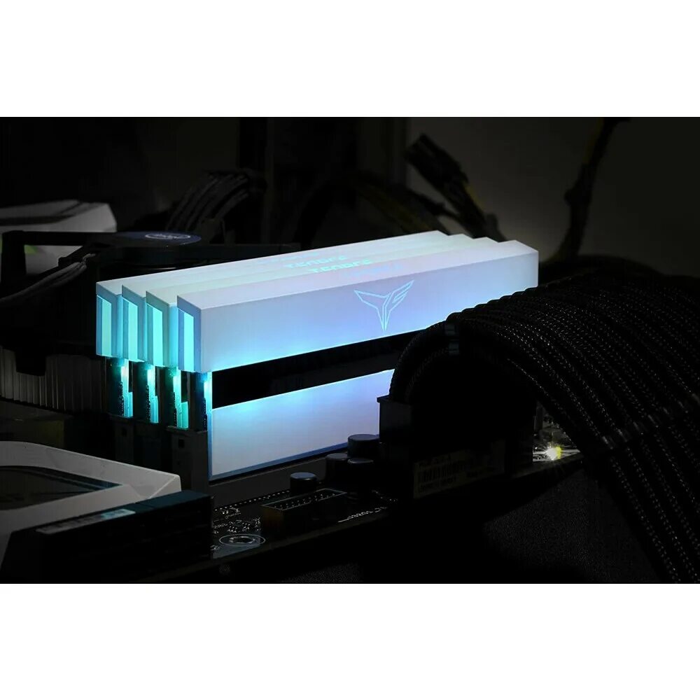 Team group t force xtreem. Dimm teamgroup t-force xtreem argb 32gb. teamgroup t-force xtreem argb 32gb. оперативная память team group t-force xtreem argb. 16gb ddr4 3200mhz team t-force xtreem argb.