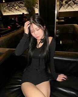 颜值很高的混血美女小姐姐 素颜状态下都十分自然 与男友的爱爱自拍视频被曝光流出 