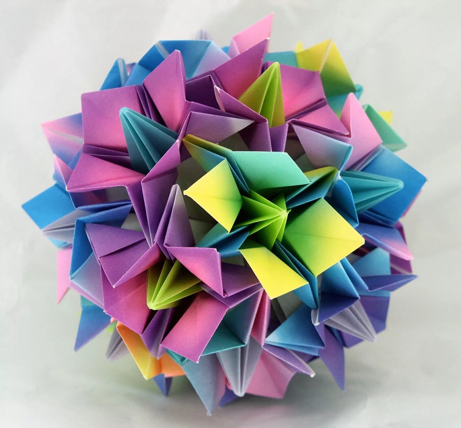 Кусудама простая. Кусудама Томоко Фусе. Цветок Kusudama. Оригами. Необычные оригами.