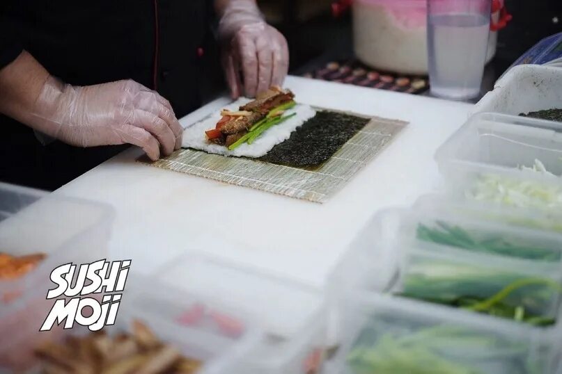 Суши моджи толбазы. Суши моджи. суши моджи караидель. суши моджи белорецк. суши роллы приютово.