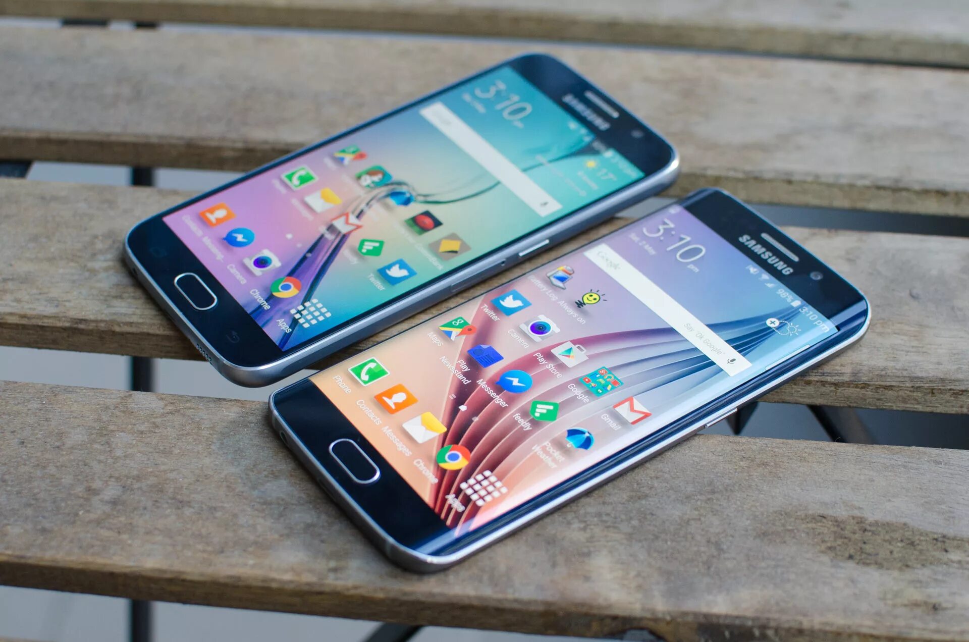 Какой галакси самый лучший. Самсунг галакси s 8 edge 2025. samsung edge 8 plus. новый самсунг на столе. samsung galaxy s7 фото.