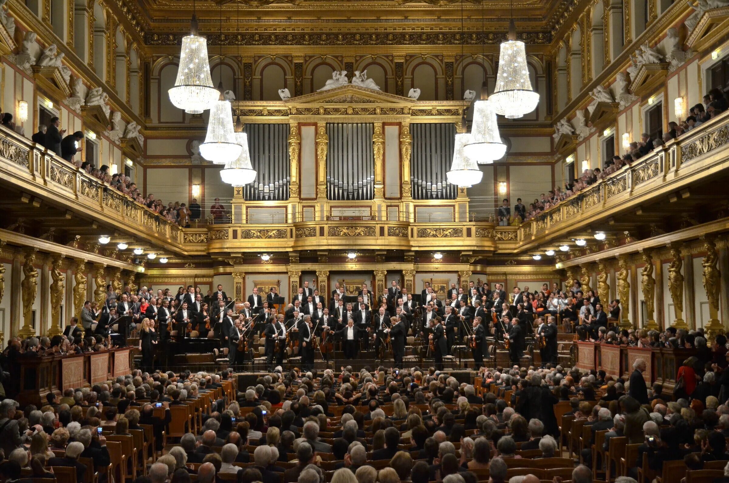 Венская филармония. Венская филармония (musikverein). золотой зал музикферайн в вене. вена золотой зал венской филармонии. венский музикферайн - золотой зал вена.