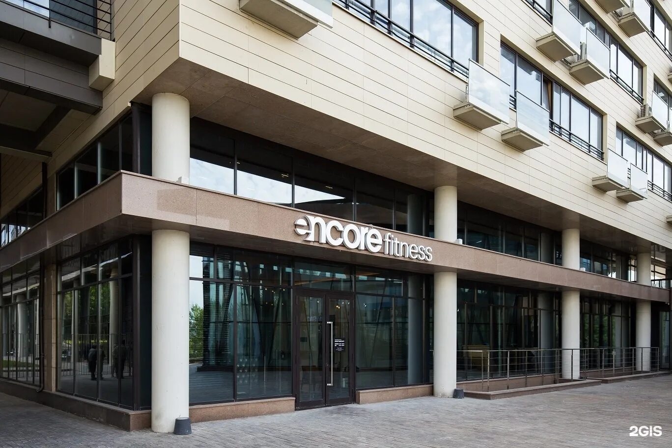 Новоясеневский пр 9 москва. Новоясеневский проспект 9 бассейн. encore fitness москва. encore ясенево. encore ясенево бассейн.