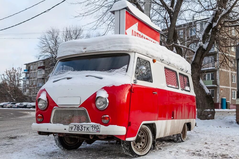 Уаз буханка 3962. Буханка на красных колёсах. Колпаки на уаз буханка r16. Буханка красного. Уаз буханка красно белая.