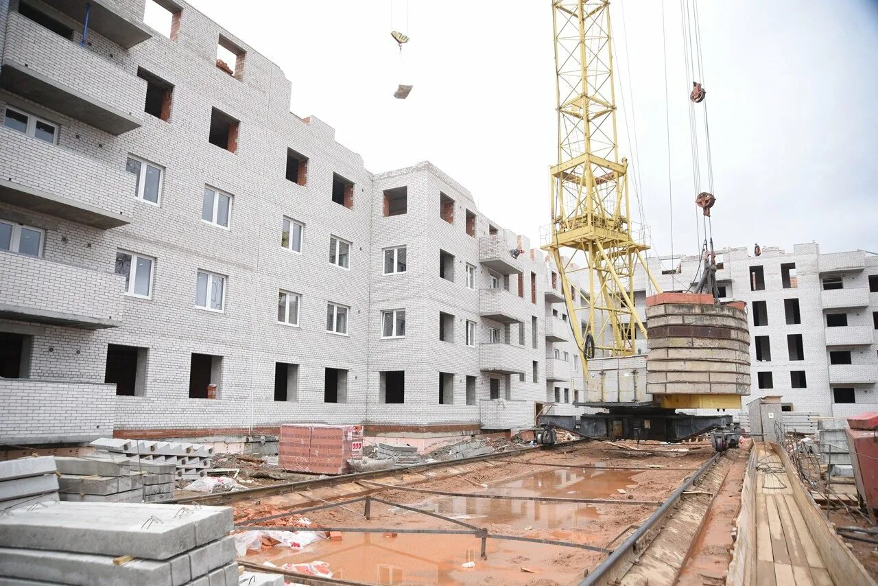 уначев застройщик фото. строительство в москве. строительство под 5. строящийся дом. строительство под 5.