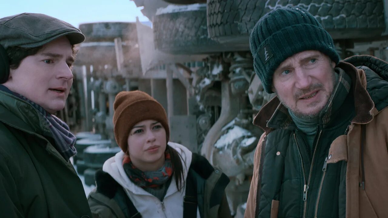 Джонатан лицо. Патрик кейн. Jonathan tried to the ice. Jonathan tried to the ice. Куик вратарь хоккей.