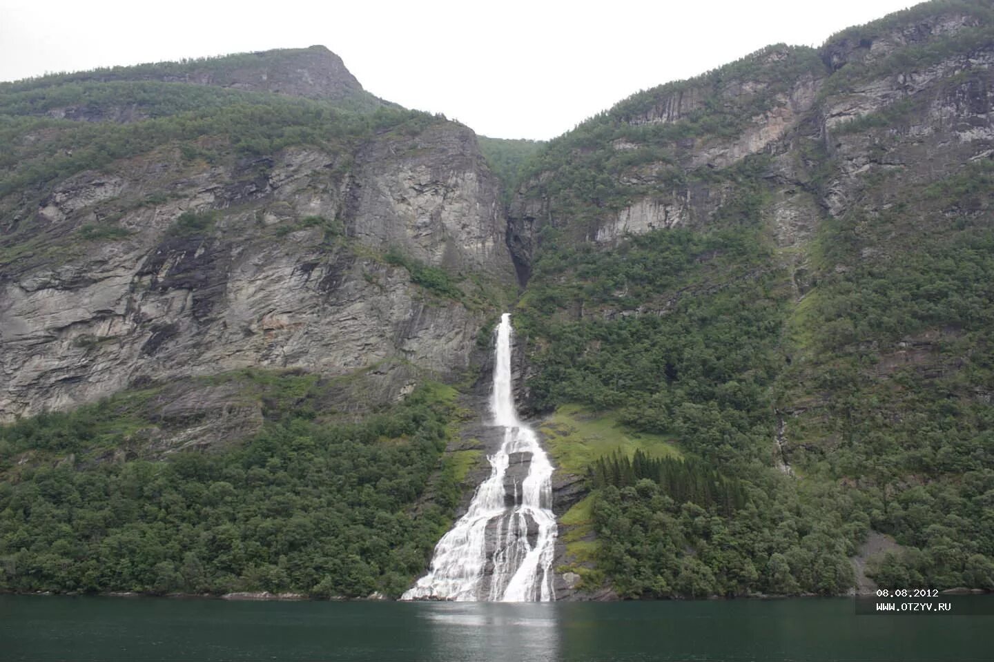 Осло-гейрангер. Осло норвегия фьорды. Фьорды песни. Гейрангер-фьорд водопад жених. Норвегия осло гейрангер.