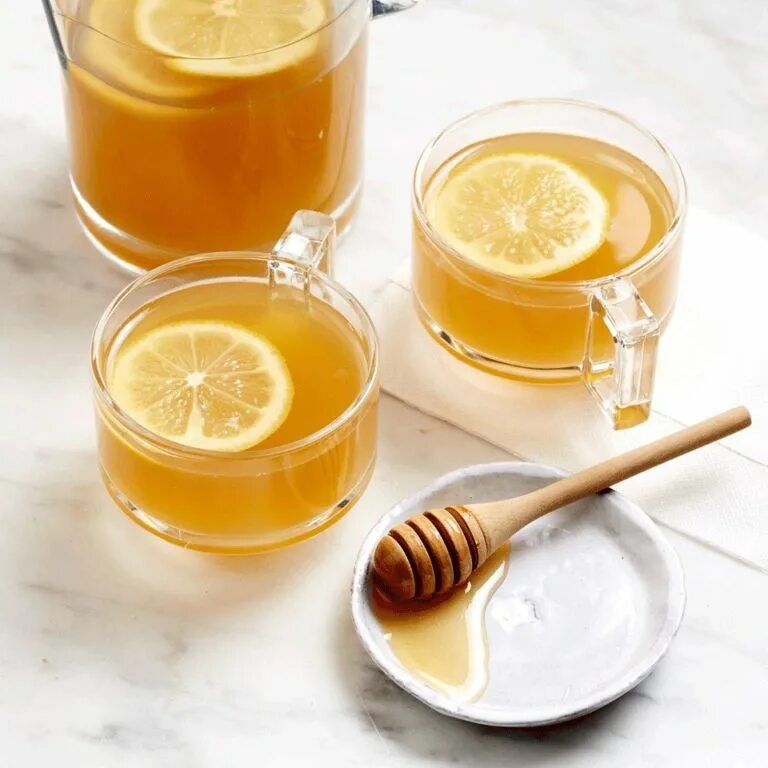 Чай с медом. Чай с лимоном и медом. Мед с лимоном. Лимон с чаем.