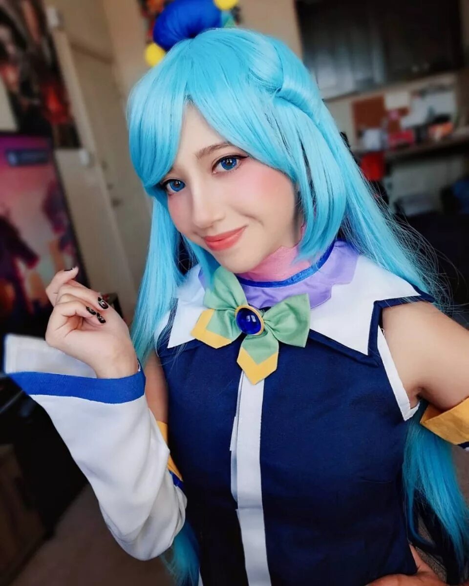 Aqua Konosuba Cosplay. Konosuba Аква косплей. Aqua косплеер. Аква Konosuba r18 косплей. Aqua cosplay