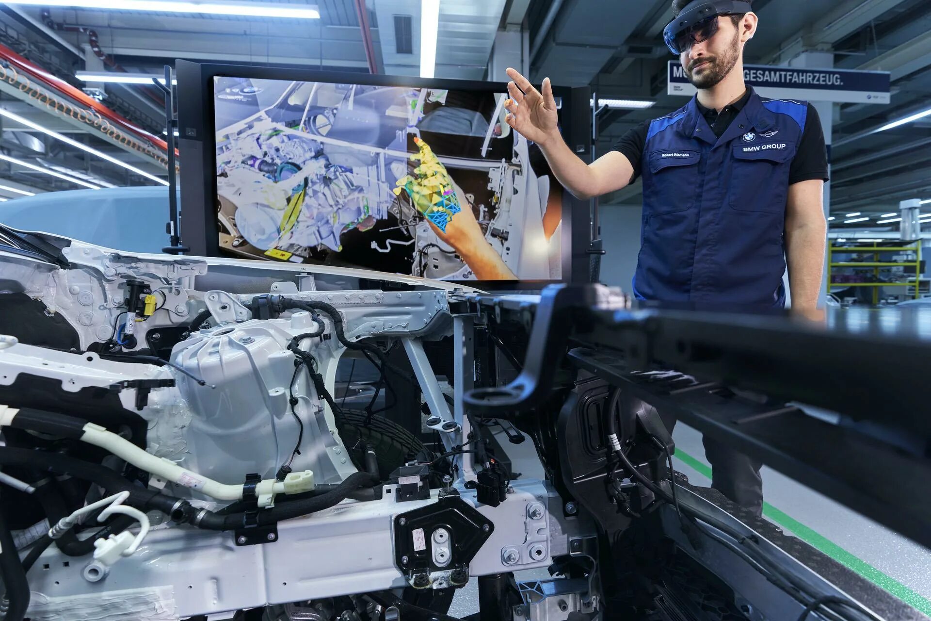 Vr пол. BMW augmented reality. Дополненная реальность в автомобилестроении. Технологии виртуальной и дополненной реальности. Технологии дополненной реальности в промышленности.