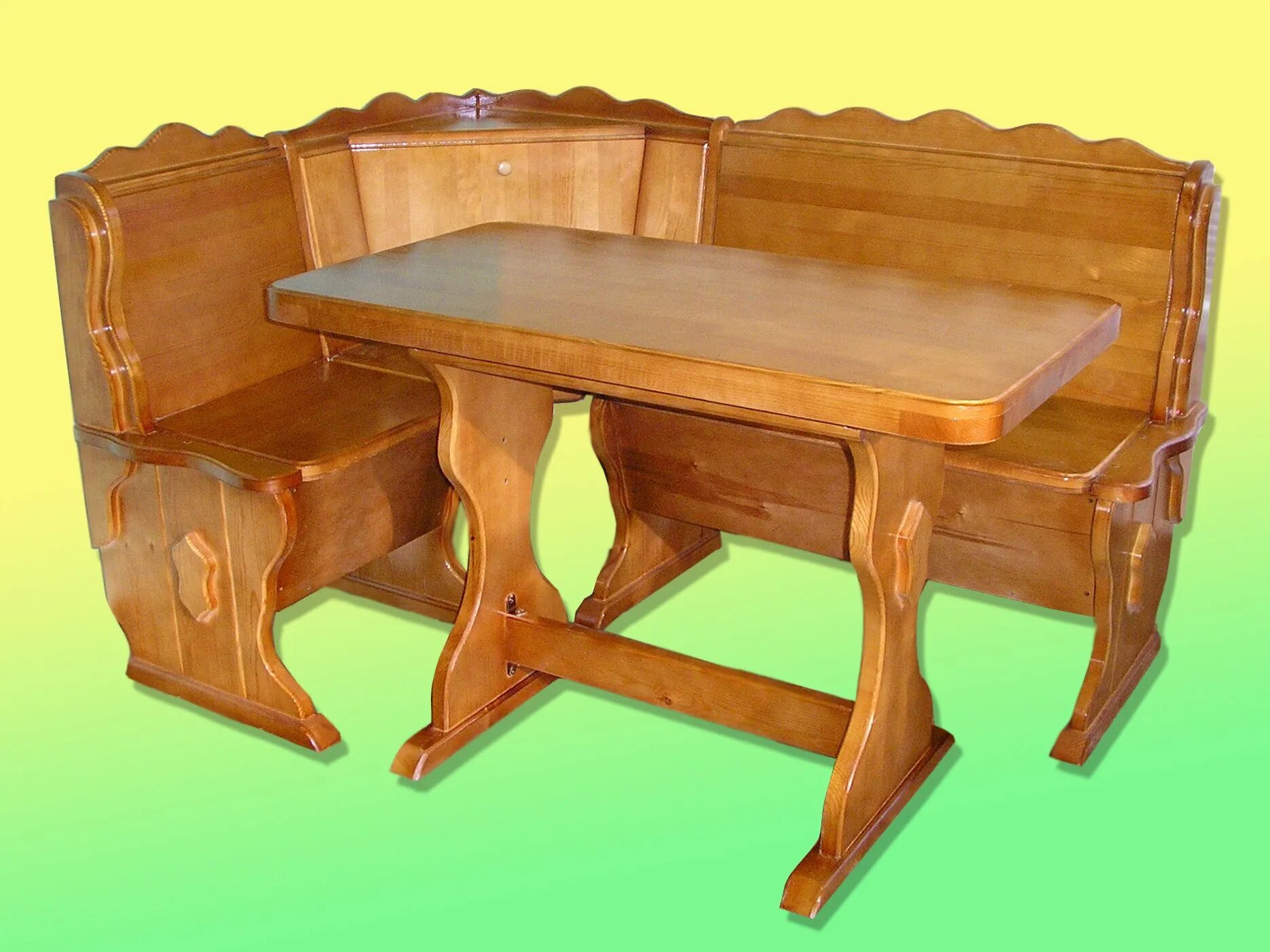Куфар стол кухонный. Кухонный уголок деревянный. Деревянный уголок на кухню. Уголок на кухню из дерева. Кухонный уголок из массива.