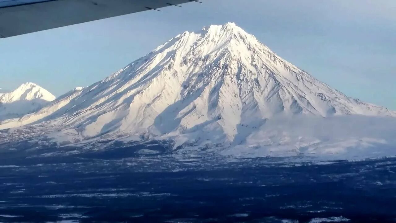 Ютуб камчатка. Камчатка город и горы. Край мой-гордость моя камчатка. Ютуб камчатка. Район горизонт петропавловск-камчатский.