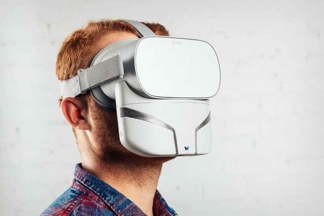Что из этого является vr шлемом